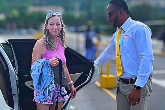 Montego Bay Airport (MBJ) Private Transport to All Hotels Round-Trip