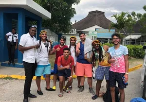 Airport MBJ Round Trip Transfer to Ocho Rios Airbnb Home, Resorts