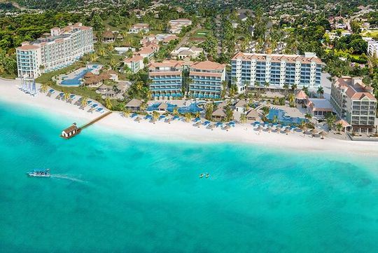 Private Airport Transfer to Sandals Dunn's River Resort