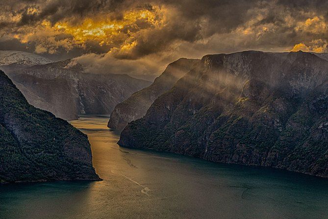 PRIVATE TOUR: Sketches of Norway, Gudvangen, Flåm, Stegastein