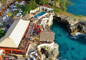 Private Magaritaville Negril and Rick’s Cafe with Transportation