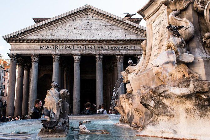 Rome Pantheon and Chuch of Minerva Guided Tour with Maria