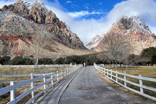 The Ultimate Red Rock Canyon Scenic Experience
