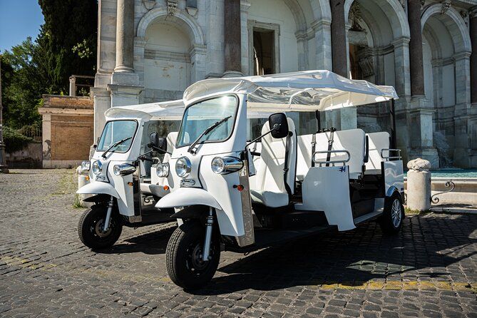 Rome 2h Highlights by Electric Tuk-Tuk with Pickup & Prosecco