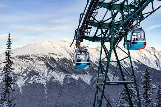 Banff Winter Tour Featuring Mountaintop Dinner and Banff Gondola