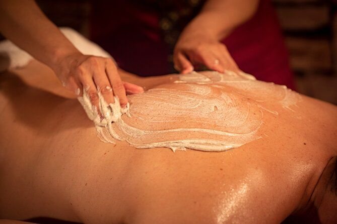 Exfoliating Treatment Body Scrub + Moisturizing Body Wrap 60 min THAI SPA MASSAGE