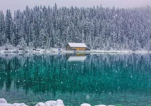 2 Day Banff Lake Louise Johnston Canyon Gondola Cave Basin tour