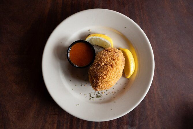 Tampa Food Tour with 5 Tastings of Local Favourites Classics