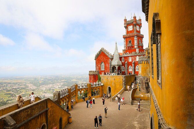 Sintra, Pena Palace, Cascais & Cabo da Roca Day Tour from Lisbon