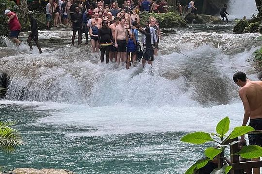 Nature Blue Hole Eco Attraction Experience