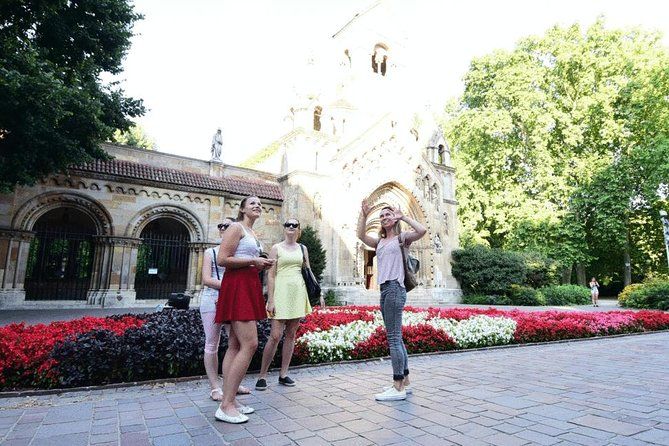 101 things in Budapest - Full Day Tour with Lunch & Metro Pass