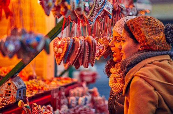Munich:Christmas Market Hopping with Sightseeing Tour