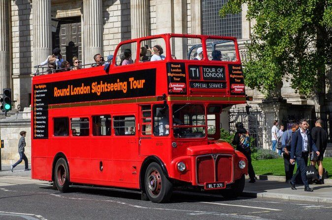 London: Guided Sightseeing Tour on a Vintage Open-Top Bus