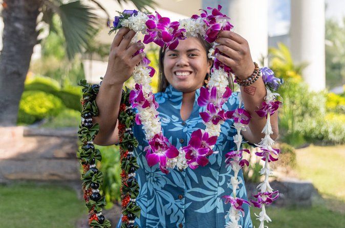 Traditional Airport Lei Greeting on Kona Hawai'i