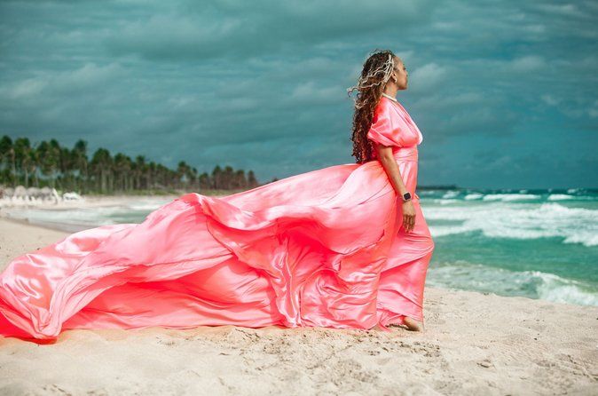 Flying Dress Photoshoot (2 Dresses) – Punta Cana – Photographer