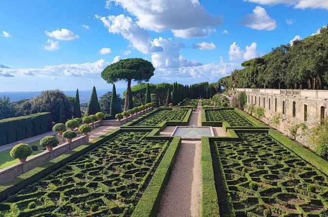 Castel Gandolfo: Pope Summer Residence And Gardens Tour from Rome