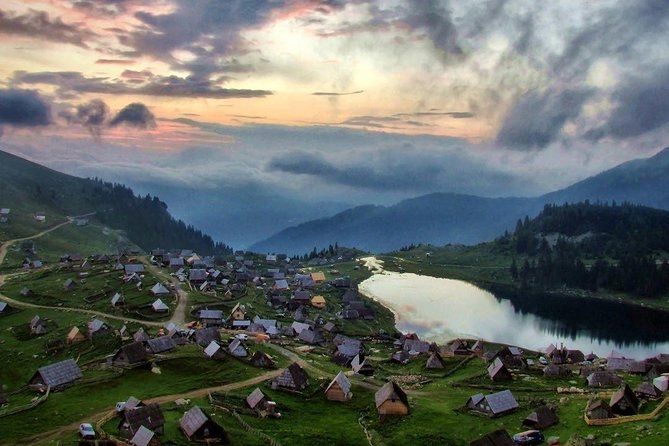 Prokoško Lake - Glacier lake Tour