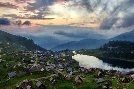 Prokoško Lake - Glacier lake Tour