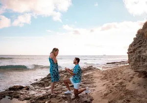 Private Vacation Photoshoot with Photographer in Honolulu