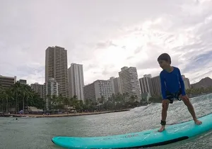 Surf lessons for beginners in Waikiki