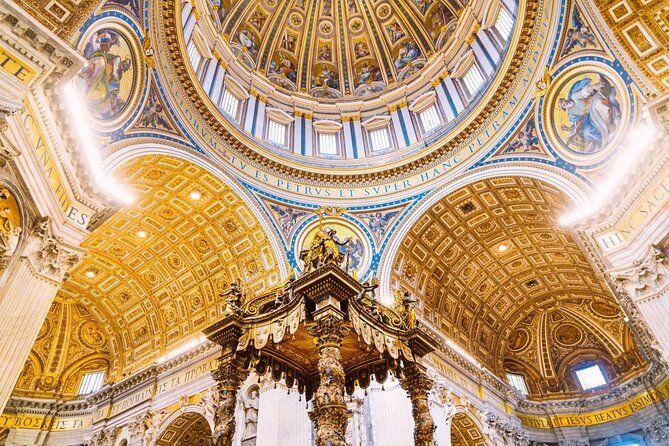 1-Hour Private Photoshoot Taking Beautiful Pictures in Rome