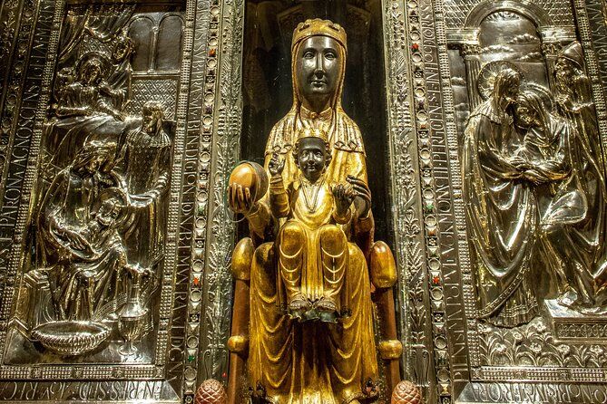 Montserrat Tour with Cogwheel Train, Monastery & Black Madonna