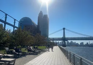 Williamsburg Walking Tour: History, Hipsters, Hasids & Hops