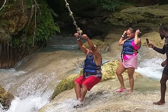 Blue hole, site seeing and shopping.