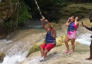 Tour blue hole and secret fall with a stop at Duns river fall