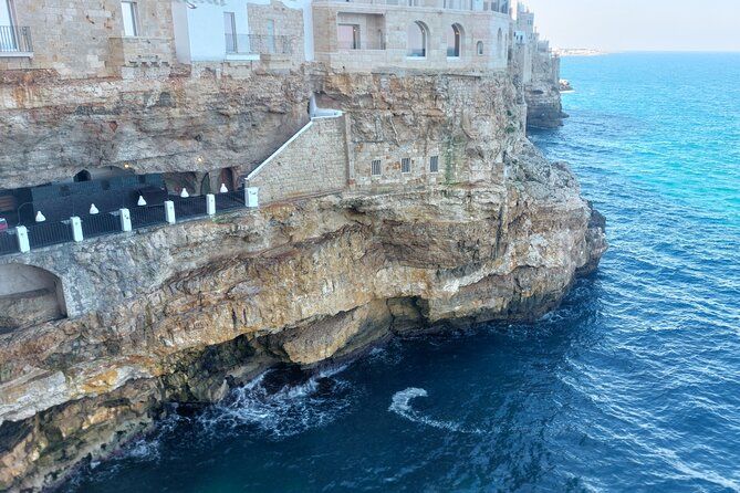Private Tour in 3 Towns: Locorotondo, Monopoli, Polignano a mare.