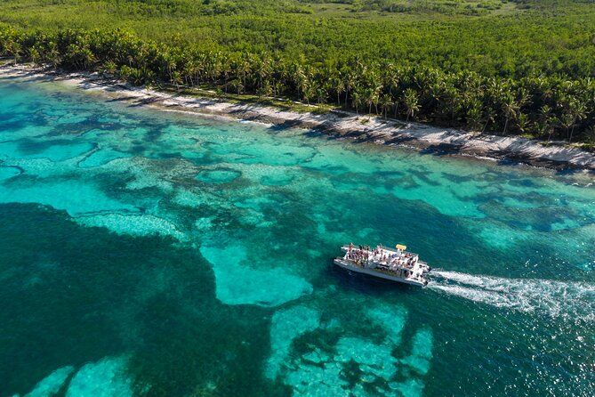 Punta Cana Private Catamaran with Snorkeling & Natural Pool