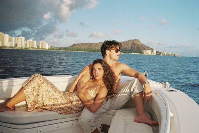 Private Waikiki Sunset Boat Tour: 6 passengers max