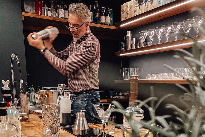 Broken Bones Ljubljana - Gin Tasting in the Distillery