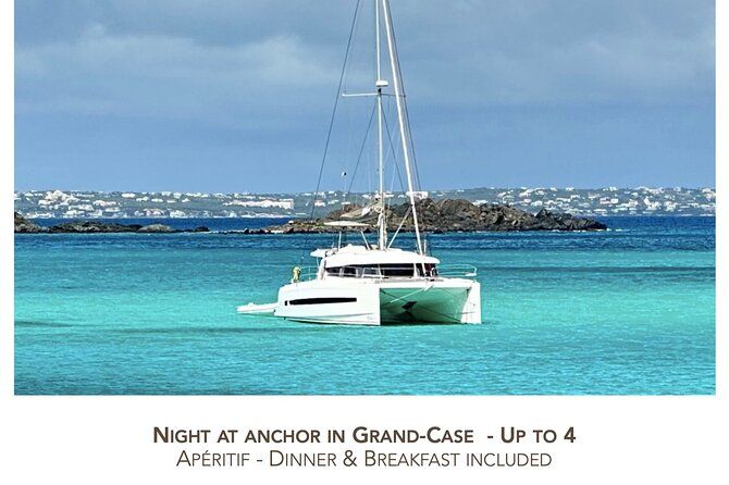 St Martin Grand Case Experience: Night at anchor in Catamaran