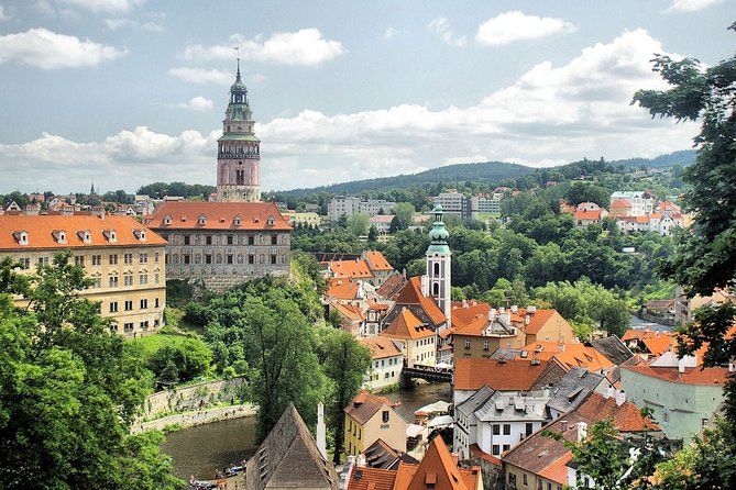 2- Private Day tour to Cesky Krumlov, Hallstatt and Salzburg from Prague
