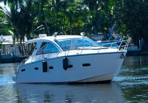 40' Sealine Cruise with Captain and Stew