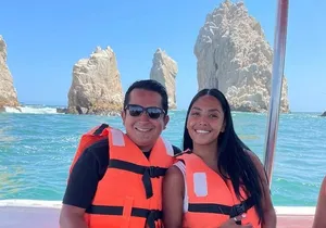 Shared Experience Glass Bottom Boat to the Arch in Cabo San Lucas