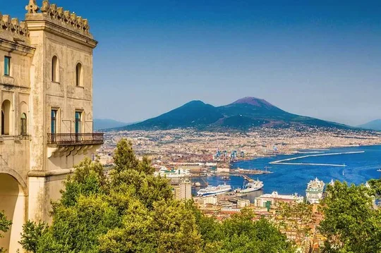 Private Day Trip from Rome: Pompeii and Naples with Lunch Included