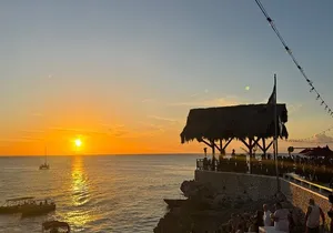 Seven Miles Beach and Rick's Cafe Tour