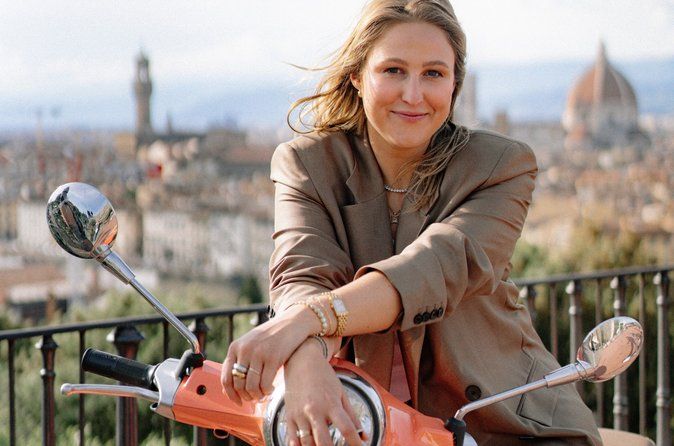 Small-Group Florence Vespa Passenger Ride with Wine Window