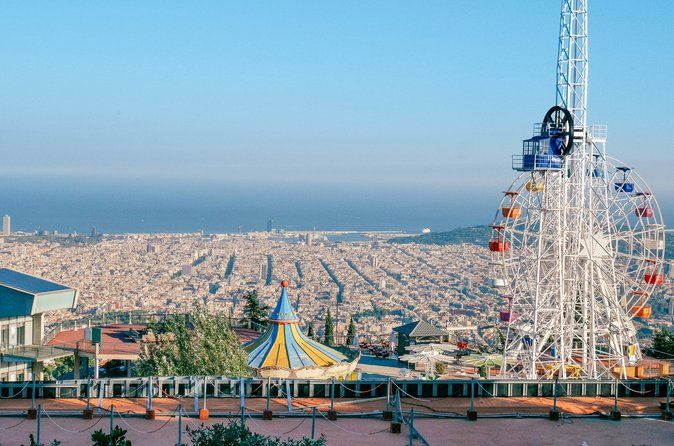 Hiking through Tibidabo with a visit to the temple