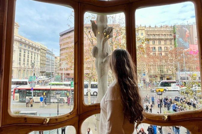Gaudí’s Barcelona: Casa Batlló & Park Güell Tour