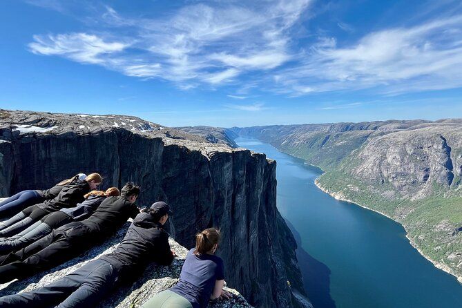 Stavanger Overnight Adventure with Pulpit Rock and Kjerag Hikes