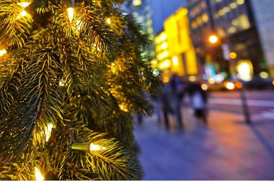 Holiday Trees & Treats Crawl (8 must see spots!) in NYC