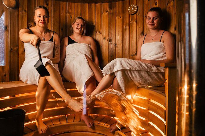Rovaniemi Sauna World with a Hot Tub, Jacuzzi and Cold Pool
