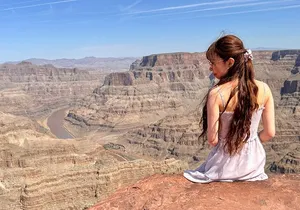 Small Group Grand Canyon Skywalk & Hoover Dam Tour