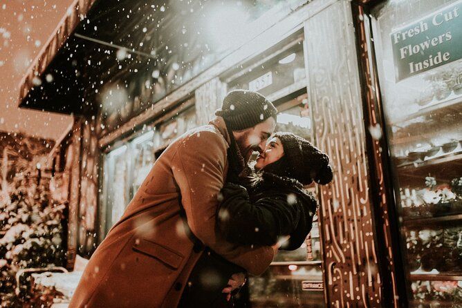 Christmas Magic in Bruges – Private Walk & Hot Chocolate