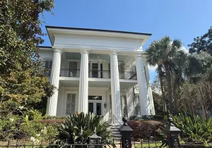 New Orleans Garden District Tour