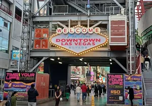 Fremont Street Experience Guided Walking Tour in Las Vegas