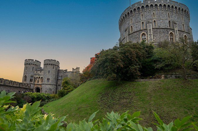 Stonehenge & Windsor Castle Private Luxury Tour from London